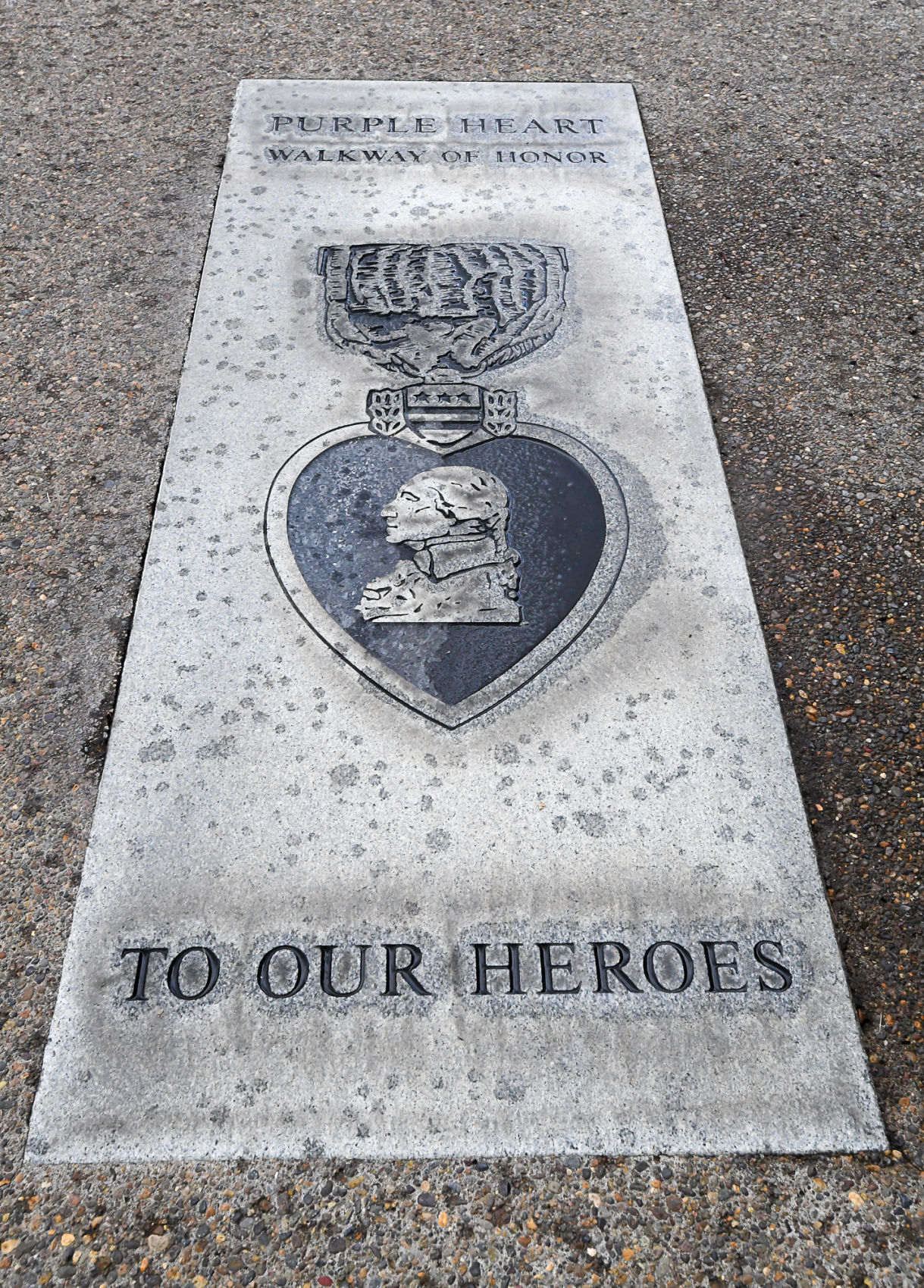 Benton Veterans Memorial 02